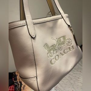 Coach bag - excellent condition
